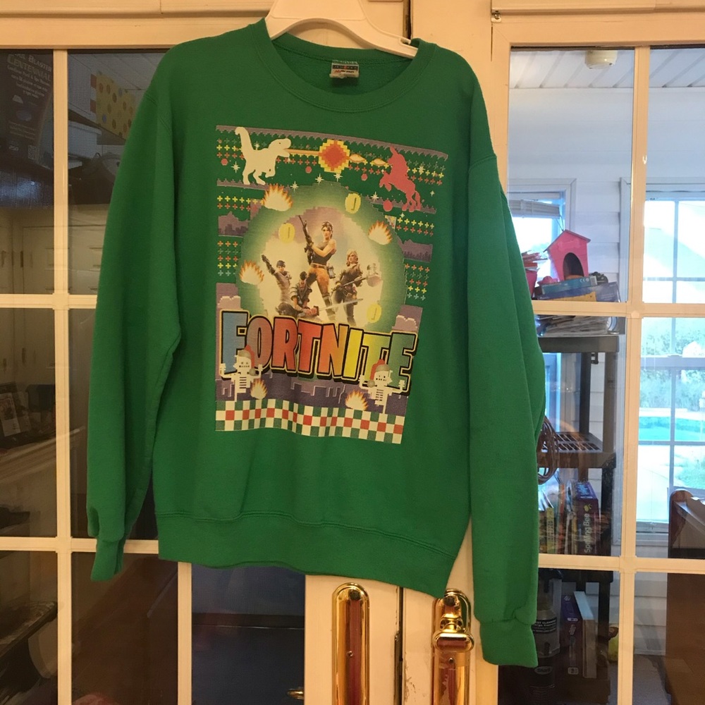 Sweatshirt